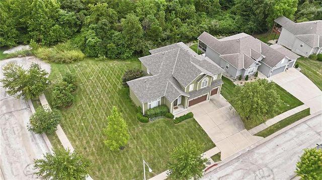 5819 N Liberty Avenue, Kansas City, MO 64118