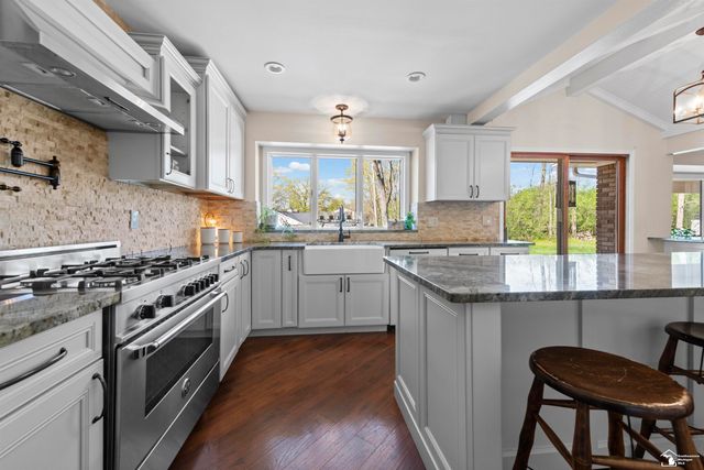 8908 Sarah Lane, Grosse Ile Twp, MI 48138