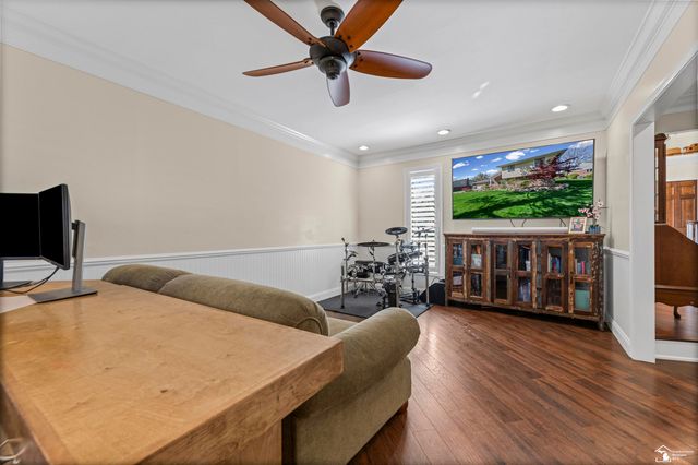 8908 Sarah Lane, Grosse Ile Twp, MI 48138