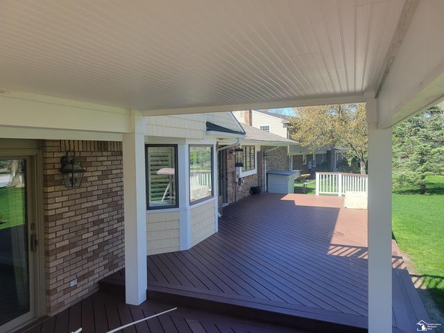 8908 Sarah Lane, Grosse Ile Twp, MI 48138