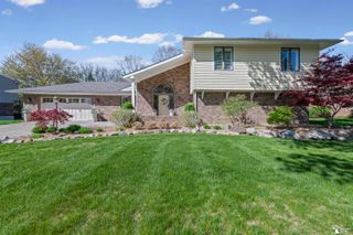8908 Sarah Lane, Grosse Ile Twp, MI 48138
