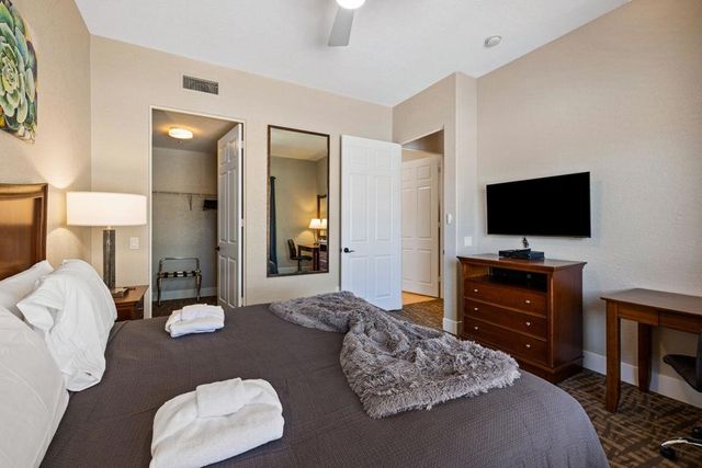 50700 Santa Rosa Plaza 1, La Quinta, CA 92253