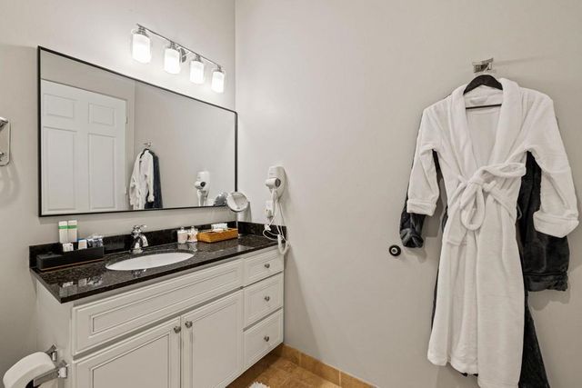 50700 Santa Rosa Plaza 1, La Quinta, CA 92253