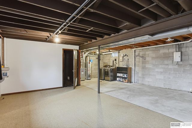 2639 N 124th Circle, Omaha, NE 68164