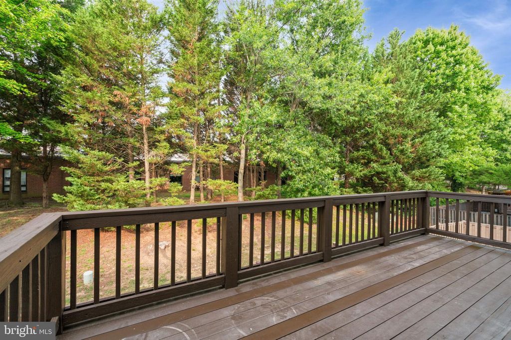 Image 24 of property listing at 6510 KELSEY POINT CIR, Alexandria, VA 22315