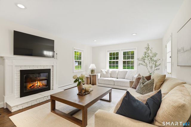 107 Barclay Drive, Stamford, CT 06903