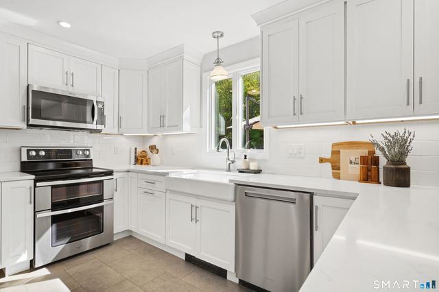107 Barclay Drive, Stamford, CT 06903