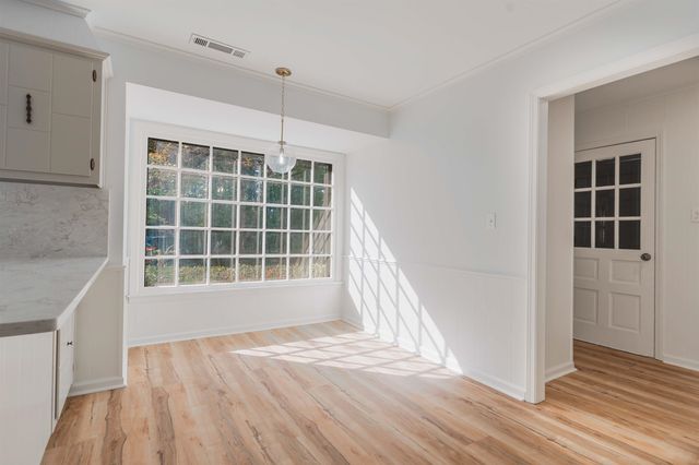 8285 N MONTEGO PL, Memphis, TN 38016