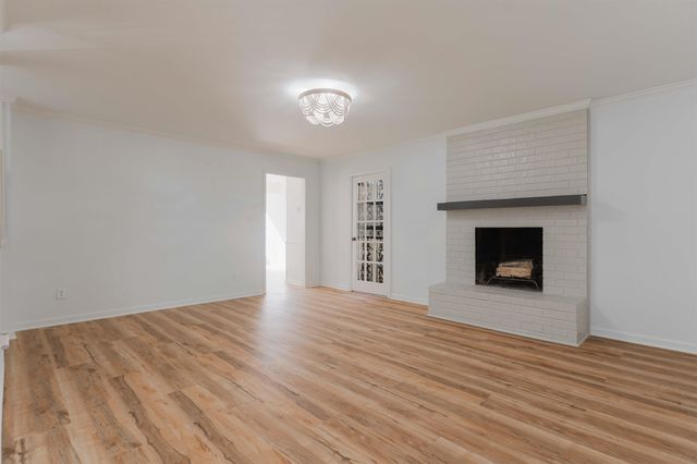 8285 N MONTEGO PL, Memphis, TN 38016