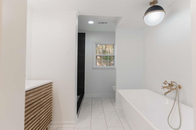 8285 N MONTEGO PL, Memphis, TN 38016