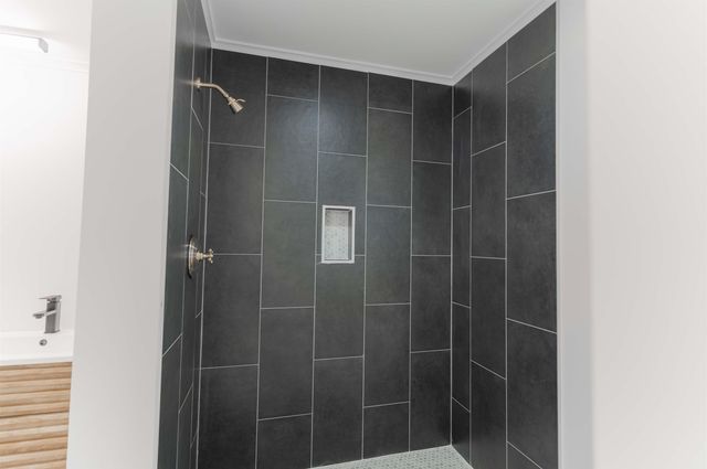 8285 N MONTEGO PL, Memphis, TN 38016