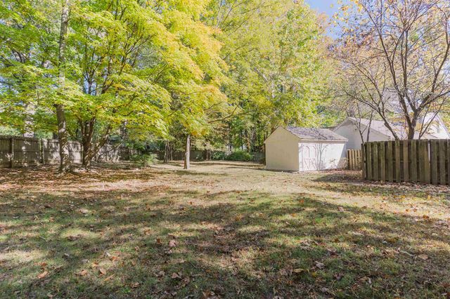 8285 N MONTEGO PL, Memphis, TN 38016