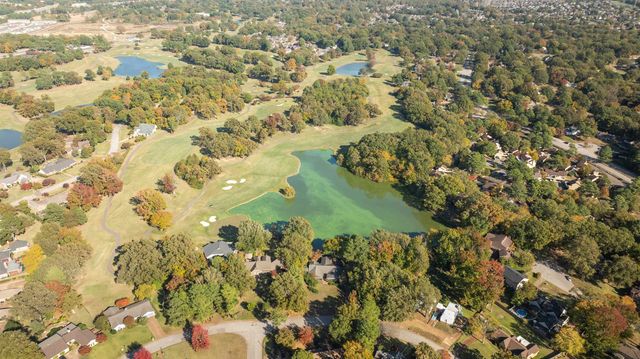 8285 N MONTEGO PL, Memphis, TN 38016