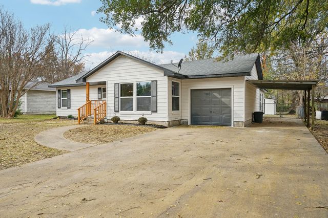 305 Westvue Street, Terrell, TX 75160