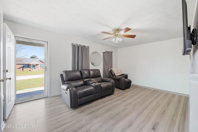 1030 Butler Dr, Lawrenceburg, KY 40342