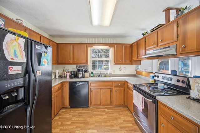 1030 Butler Dr, Lawrenceburg, KY 40342