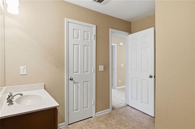 4028 Carlinswood Way, Stone Mountain, GA 30083