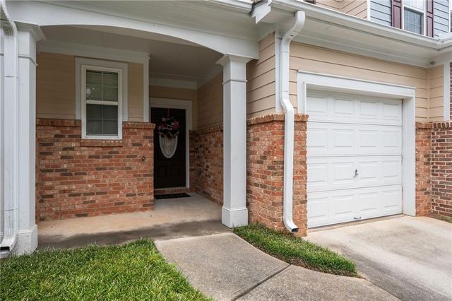 4028 Carlinswood Way, Stone Mountain, GA 30083