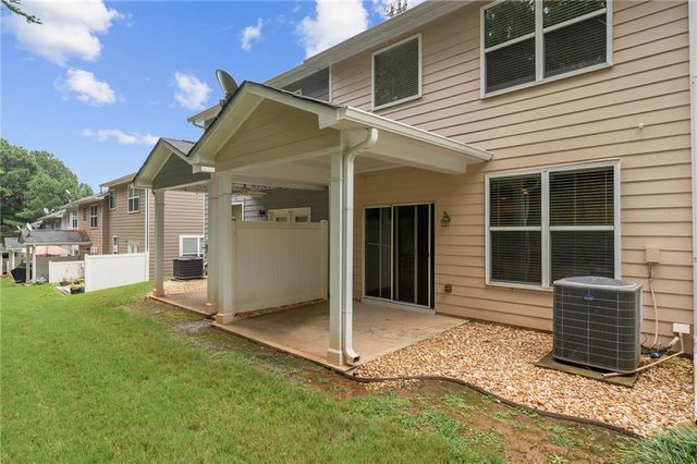 4028 Carlinswood Way, Stone Mountain, GA 30083