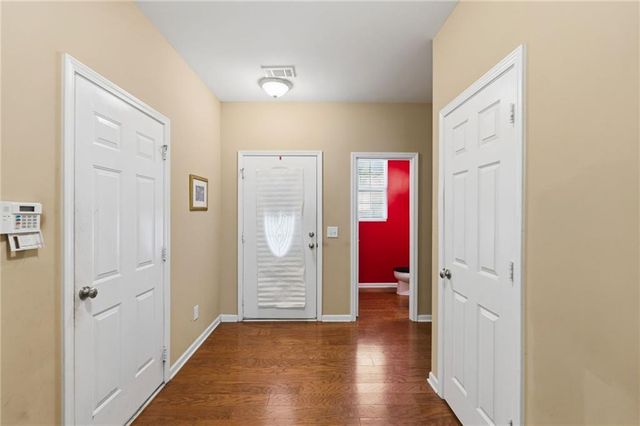 4028 Carlinswood Way, Stone Mountain, GA 30083