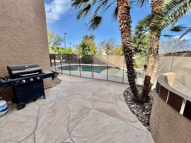 938 W IRIS Drive, Gilbert, AZ 85233