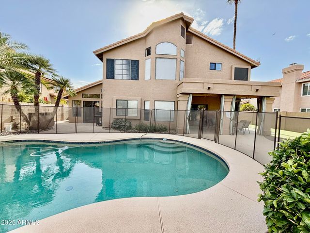 938 W IRIS Drive, Gilbert, AZ 85233