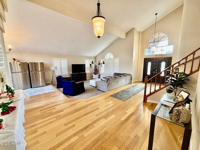 938 W IRIS Drive, Gilbert, AZ 85233