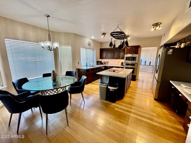 938 W IRIS Drive, Gilbert, AZ 85233