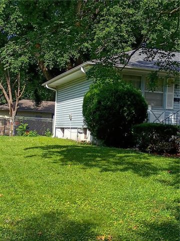 308 SW 5 Street, Blue Springs, MO 64014