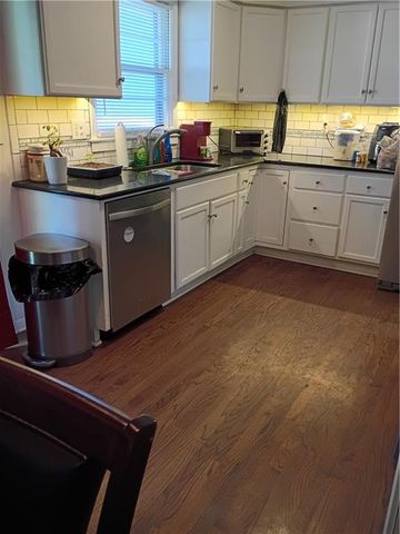 308 SW 5 Street, Blue Springs, MO 64014