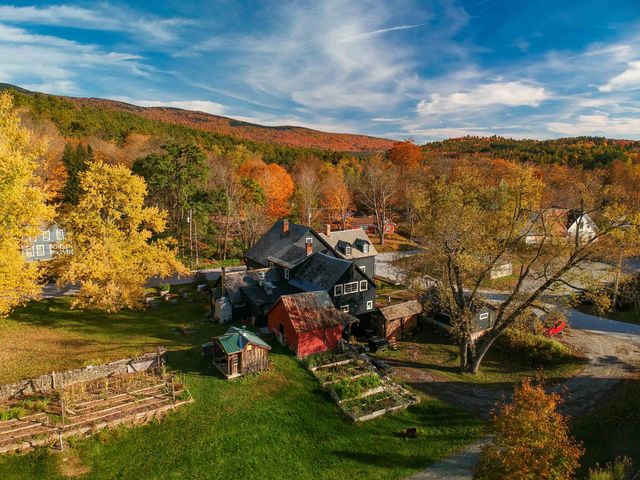 95 Middletown Road, Londonderry, VT 05155