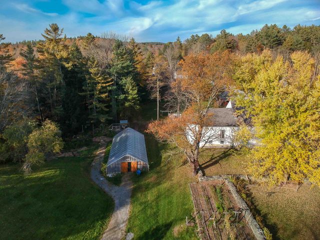 95 Middletown Road, Londonderry, VT 05155