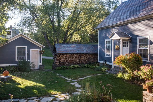 95 Middletown Road, Londonderry, VT 05155