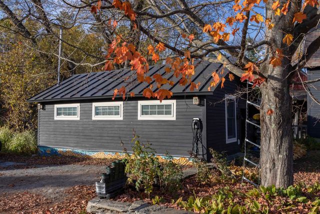 95 Middletown Road, Londonderry, VT 05155