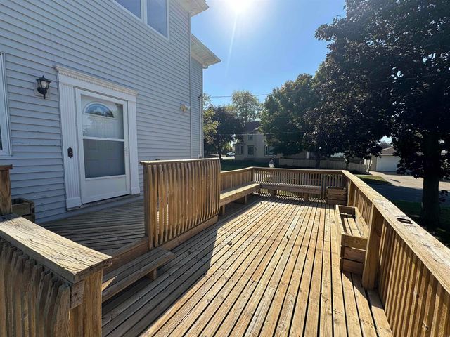 511 3rd Street, Parkersburg, IA 50665