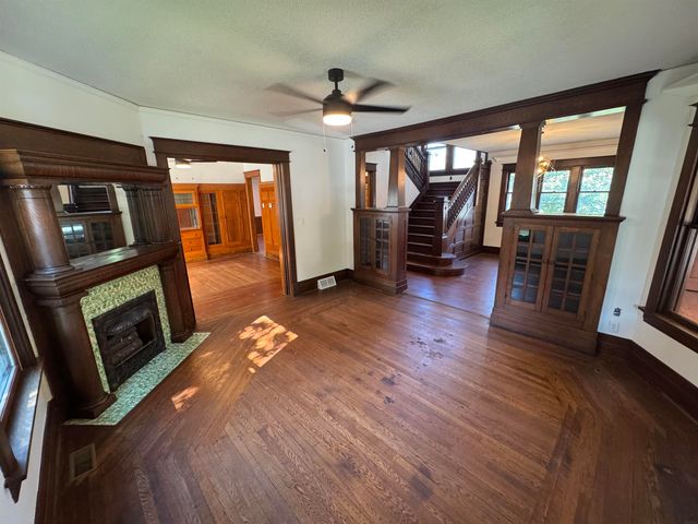 511 3rd Street, Parkersburg, IA 50665