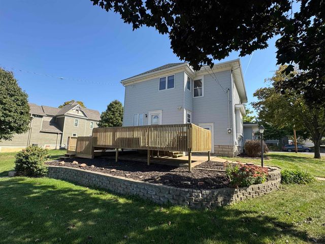 511 3rd Street, Parkersburg, IA 50665