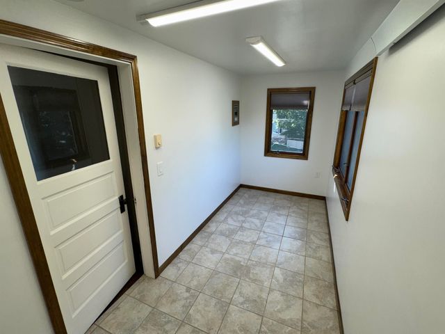 511 3rd Street, Parkersburg, IA 50665