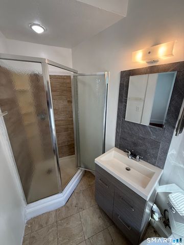 125 Columbia Street 2FF, New Britain, CT 06052