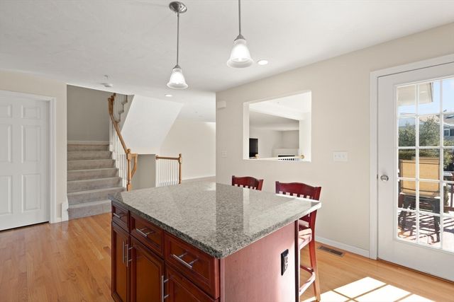 5 Paul Revere Path 5, Hopkinton, MA 01748