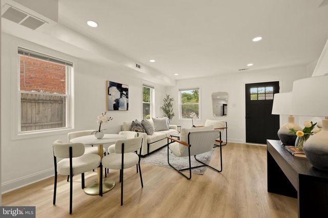 1175 46TH PL SE, Washington, DC 20019