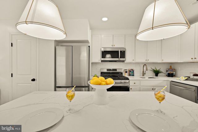 1175 46TH PL SE, Washington, DC 20019