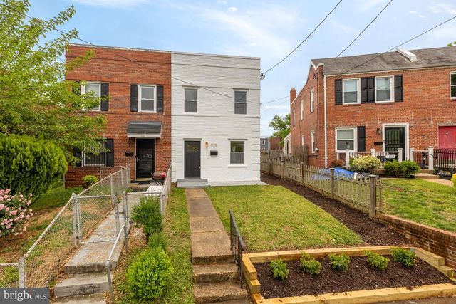 1175 46TH PL SE, Washington, DC 20019