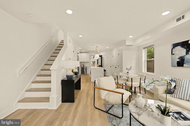 1175 46TH PL SE, Washington, DC 20019