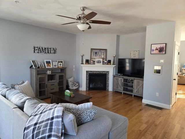1 Peaceful Drive, Pelham, NH 03076