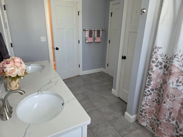1 Peaceful Drive, Pelham, NH 03076