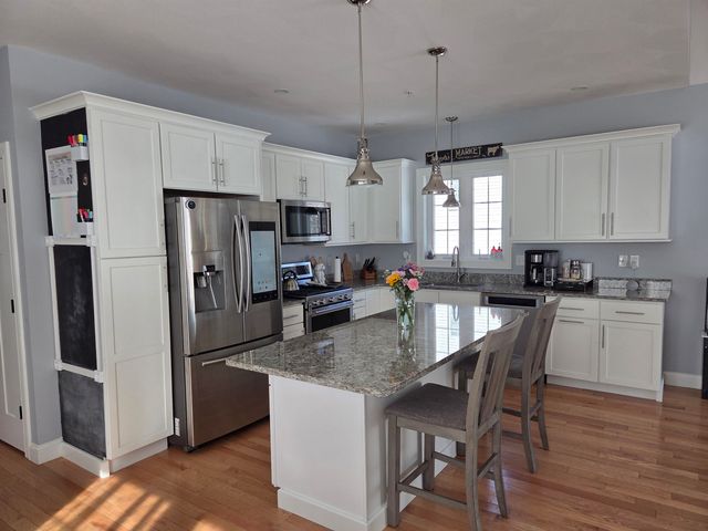 1 Peaceful Drive, Pelham, NH 03076