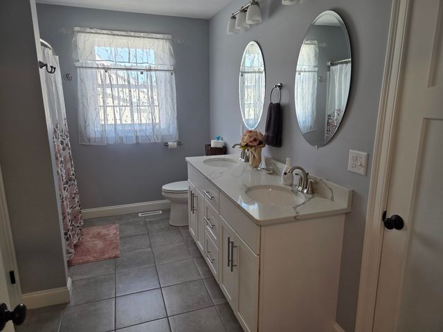 1 Peaceful Drive, Pelham, NH 03076