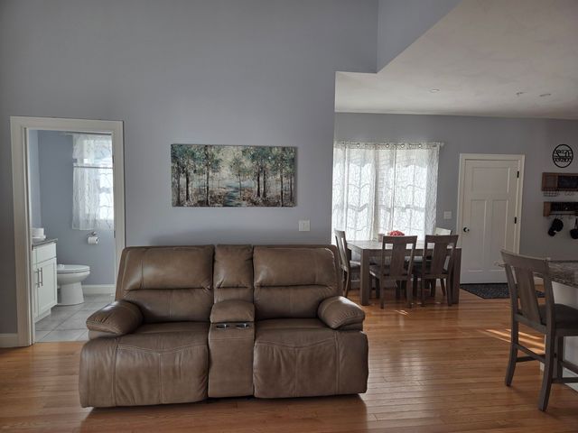 1 Peaceful Drive, Pelham, NH 03076