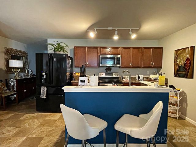 9608 Brackenview Court, Charlotte, NC 28214